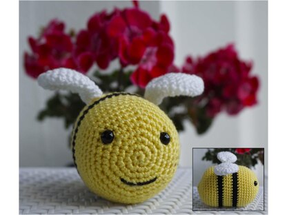 Crochet pattern: bee Summsumm!