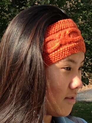 Knotty Cabled Earwarmer