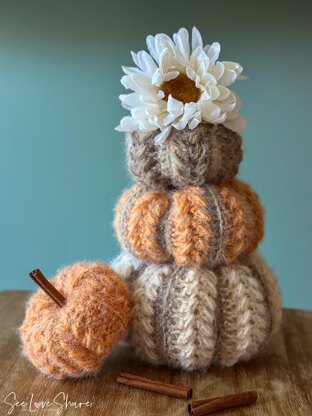 Rustic Pumpkin 3 Sizes