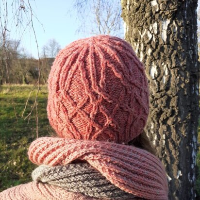 Trex Hat - knitting pattern