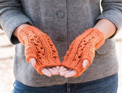 Double Lace Rib Fingerless Mitts #704