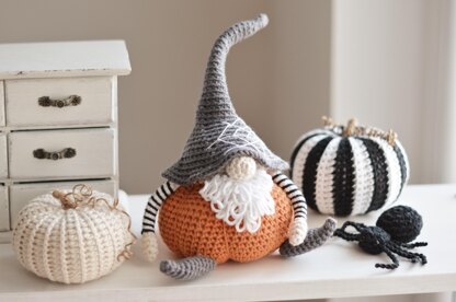 Fall Crochet Pattern for Three Harvest Pumpkins