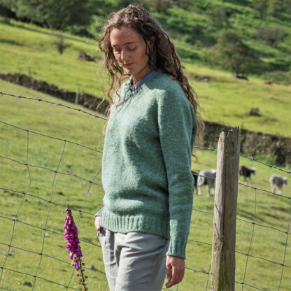 One Sweater V-neck in The Fibre Co. Cirro - Downloadable PDF