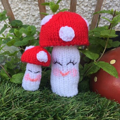 Mother & Baby toadstool - knitting pattern