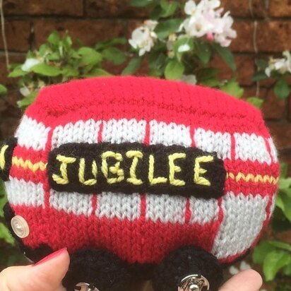 Mini London Jubilee Bus - knitting pattern