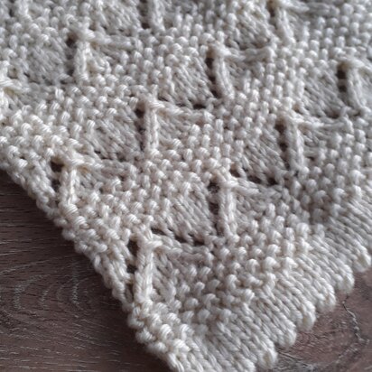 Moss Stitch and Lace Blanket