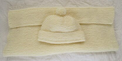 Easy Knit Baby Car Seat Blanket & Hat