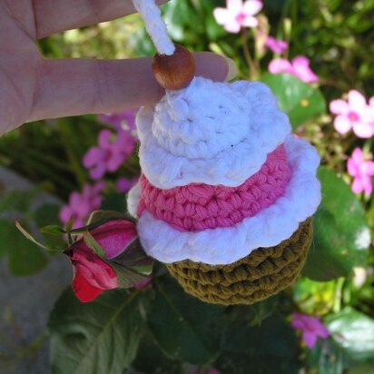 Cupcake ornament