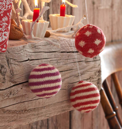 Christmas Baubles in Regia 4 Ply 50g - R0095A - Downloadable PDF