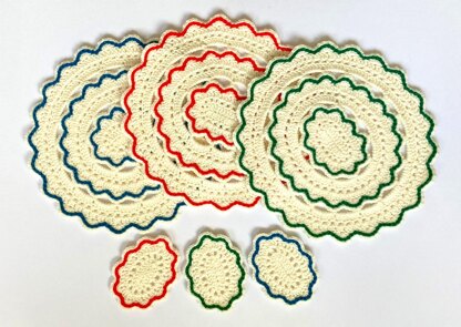 Oval placemat and coaster set by HueLaVive
