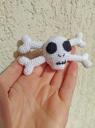 Skull with bones