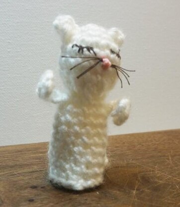 Sleepy Kitty Finger Puppet