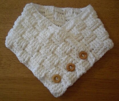 Basketweave Neckwarmer / Buttoned Scarf