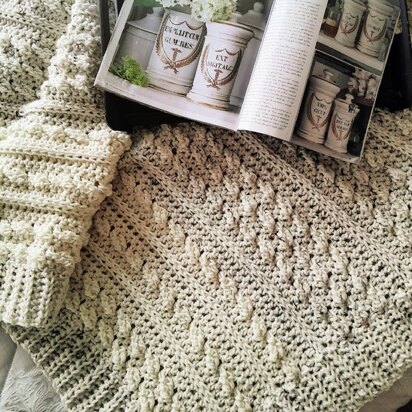 Irish Cream Cable Blanket