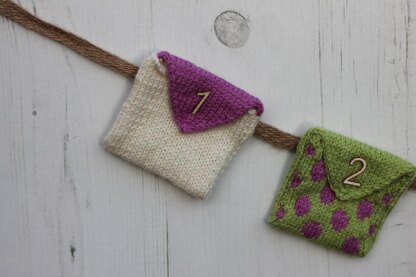 Counting Down to Christmas Advent Knitted Bunting