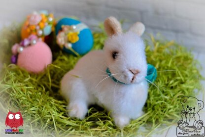 219 Easter Bunny Rabbit