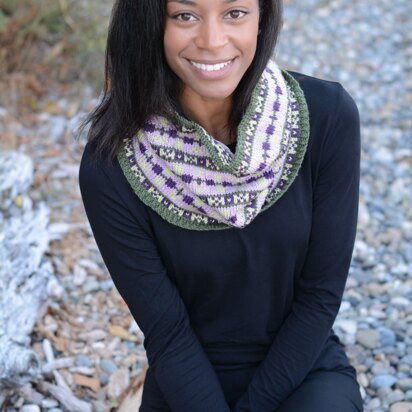 Fair Isle Snood in Cascade Yarns 220 Superwash Merino - W733 - Downloadable PDF