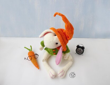 Beads jointed White Rabbit