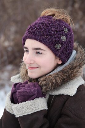 Diamond Lace Messy Bun Hat