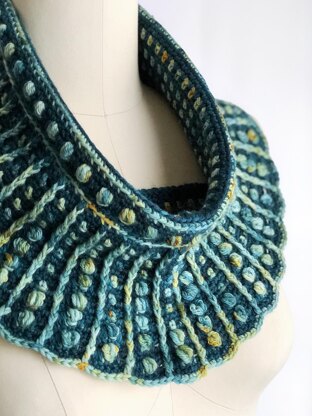 Dissent Cowl (crochet)