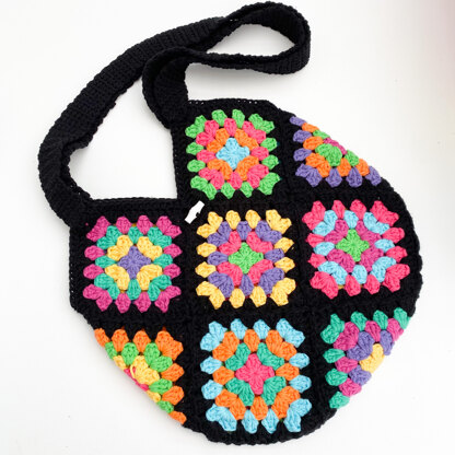 Weekend Granny Square Market Bag