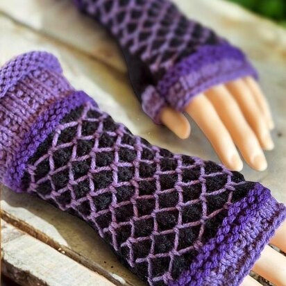 Lattice Fingerless Gloves