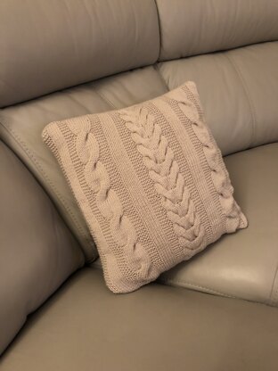 Millamia Cushion