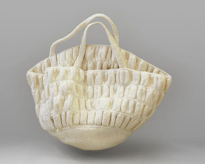 Felted Ruched Bag in Lion Brand Fishermen's Wool - L0159AD