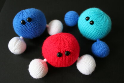 Amigurumi Water Molecules