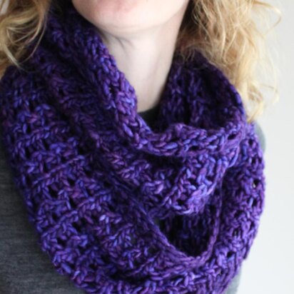 Bulky Lace Cowl