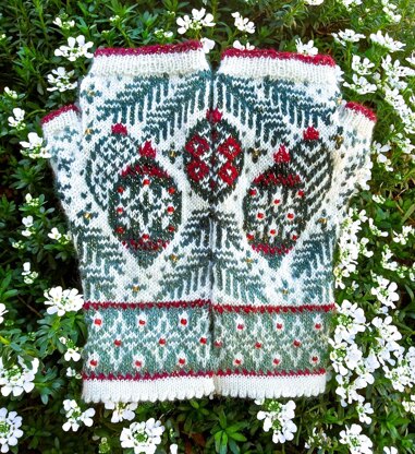 Merry Christmas Tree Mitts