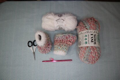 Surfer Baby Crochet Booties