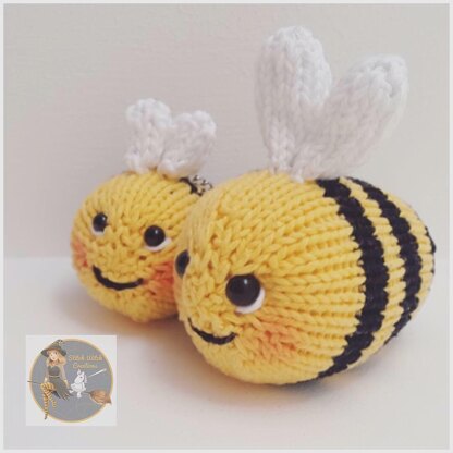 SWC Mini Knitted Bees