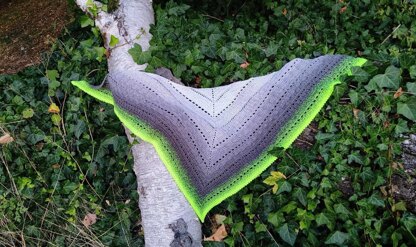 Triangular Scarf "Nyx"