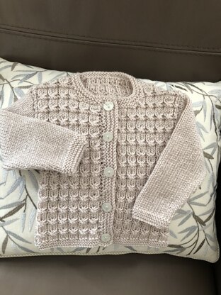 Little girl’s cardigan