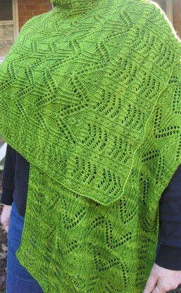 Ton Lace and Mock Cable Shawl