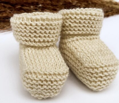 Simple & Quick Baby Booties