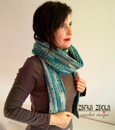 Noemi scarf with sleeves