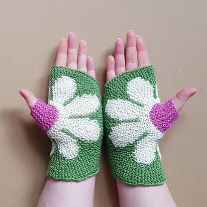 Blümchen Fingerless Gloves