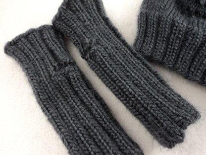 Fingerless Gloves and Two Tone Hat