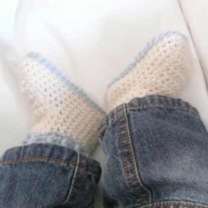 Cream Crocheted Baby Boots