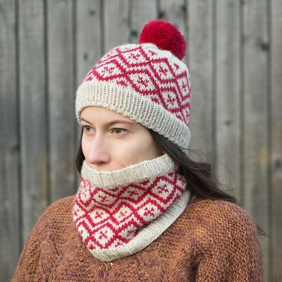 Snowpane Hat & Cowl