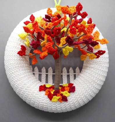 Autumn tree wreath for doors & walls - easy from scraps of yarn