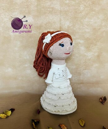 Amigurumi Lala wedding dress