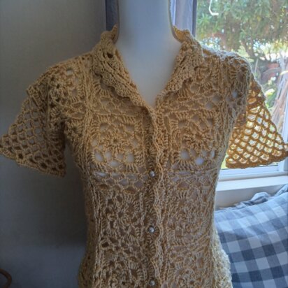 GOLDEN ROSE CROCHET LACE BLOUSE