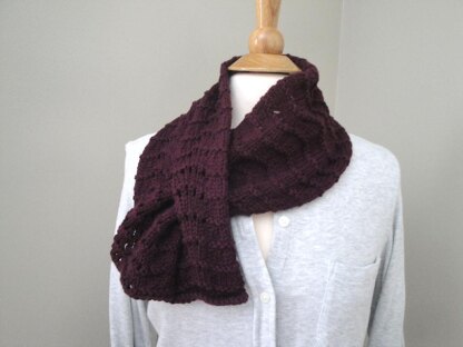 Merlina Keyhole Scarf