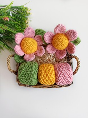 Easy Crochet Flower Rattle Pattern - A Crafty Concept