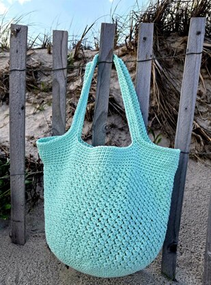 Classic and Simple Beach Bags