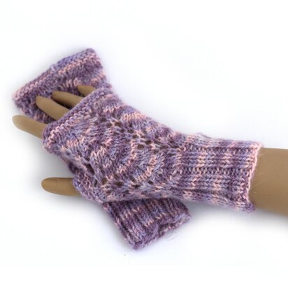 Vine Lace Mitts