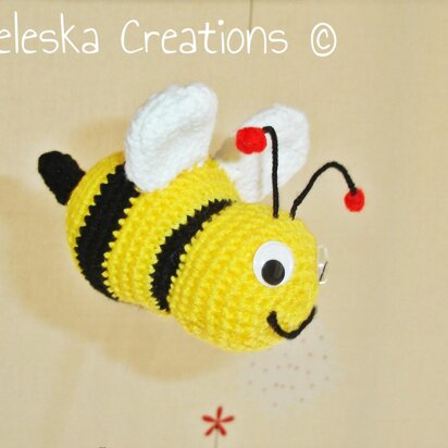 Bee amigurumi